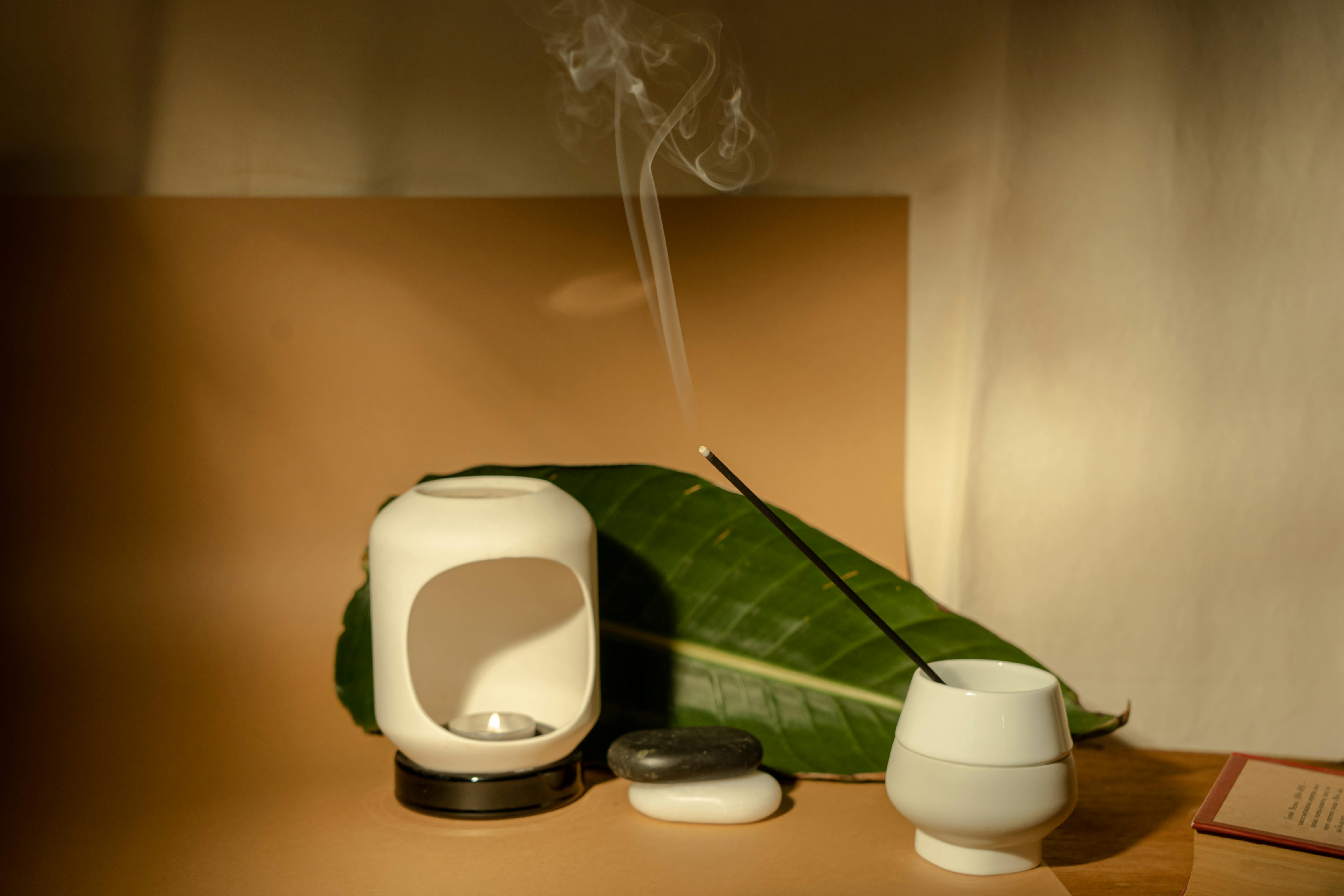 Tütsüler ve Buhurdanlıklar ( Incenses and Censer )